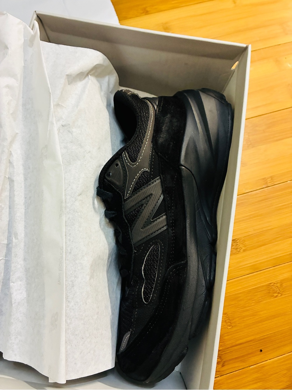 New Balance 990 v6 Men's Black on Black size 8